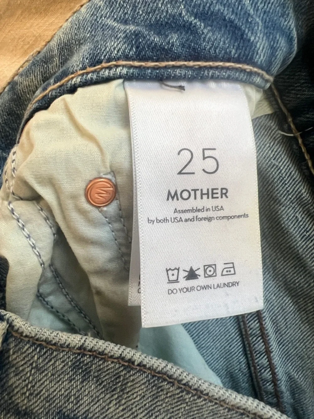 MOTHER Straight-Leg Denim Jeans in Left in the Dust Wash - Picture 4 of 5